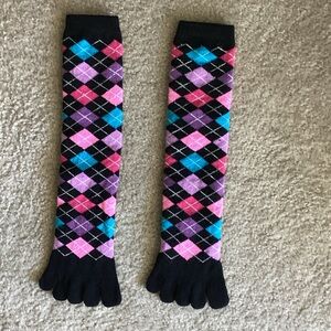 Argyle Patterned Toe Socks